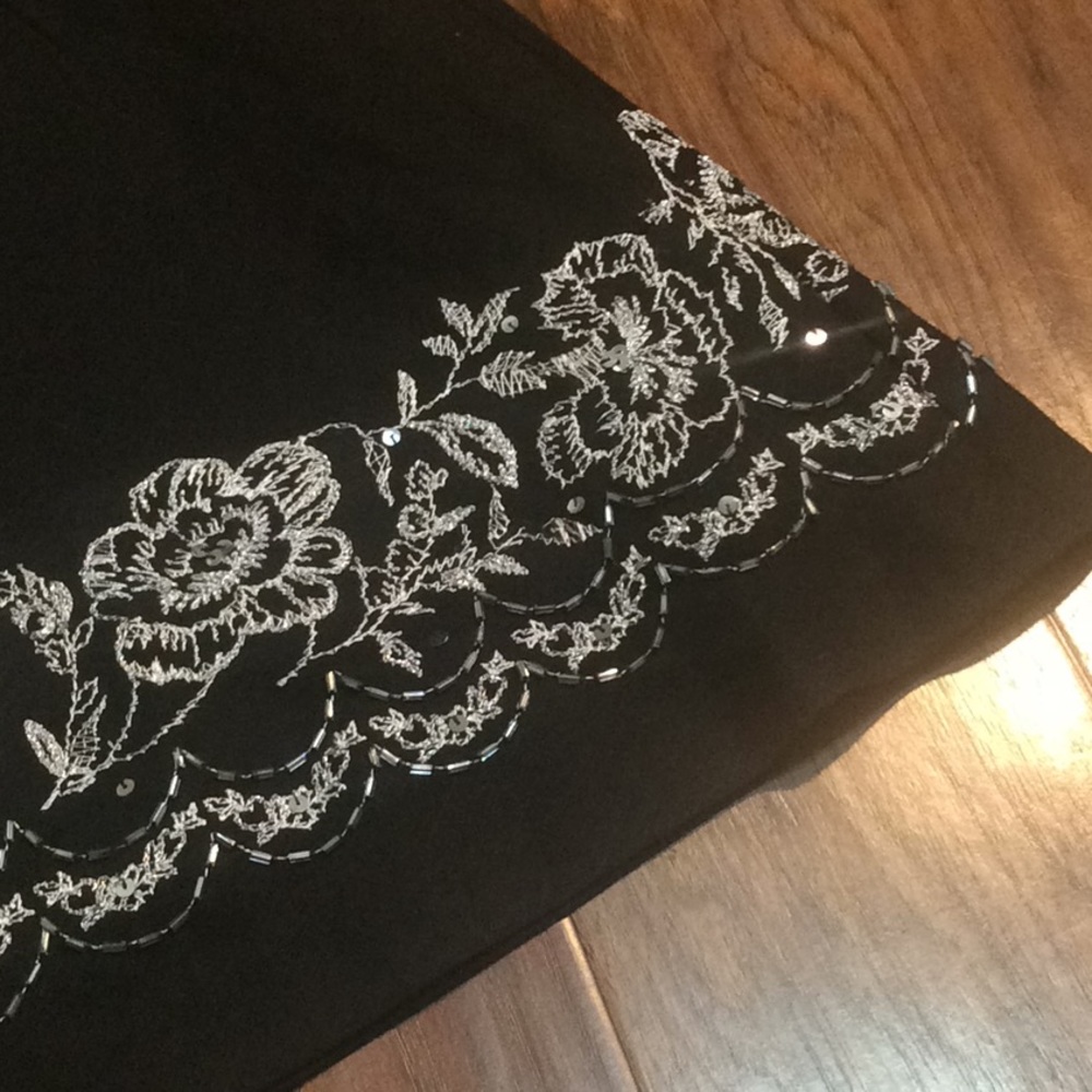 Loft Embroidered/Beaded A-Line Linen Skirt - Picture 6 of 8